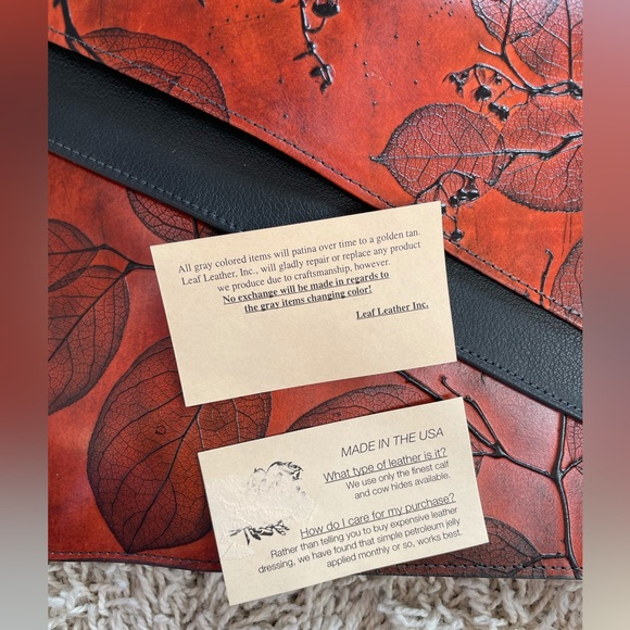 CL Whiting Leaf Leather Clutch Two Flaps - Picture 10 of 10